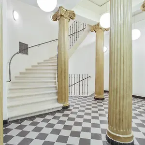 Newly Opened, Designer Opera Apartament Praga